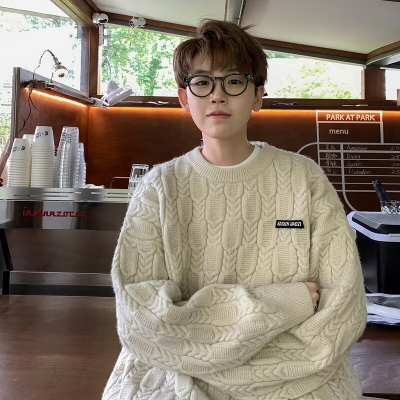 Japanese twist sweater men's new winter style lazy style high-end autumn and winter sweater jacket men's style