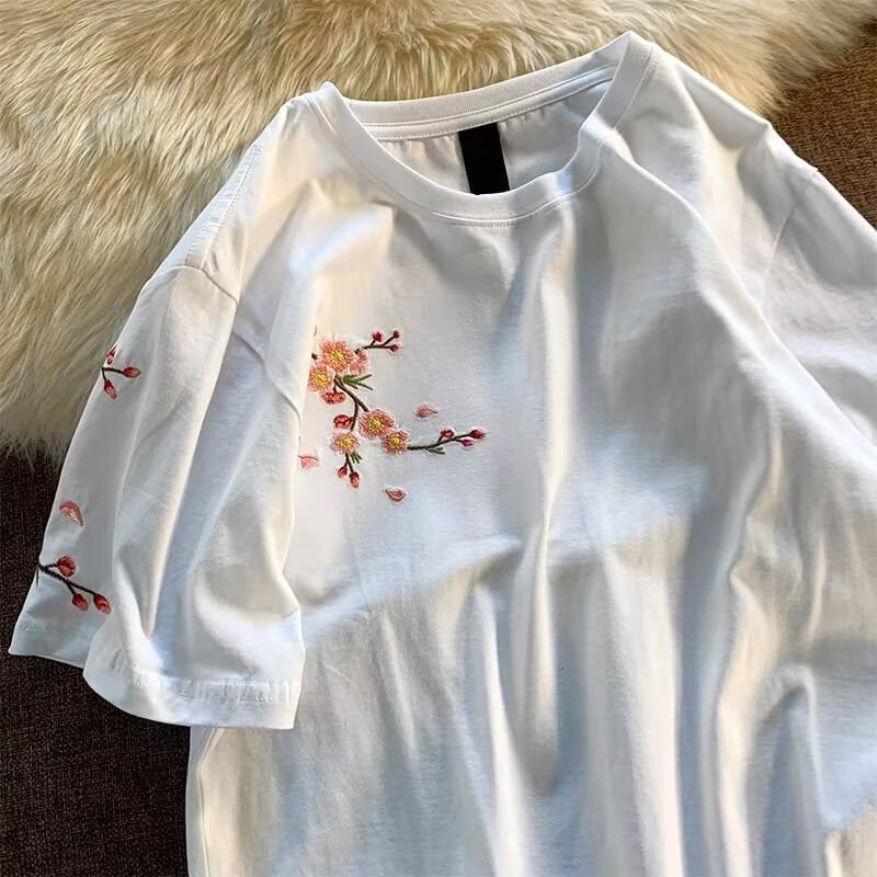National trend embroidered plum blossom short-sleeved T-shirt for men and women summer new trendy brand loose casual couple solid color round neck top
