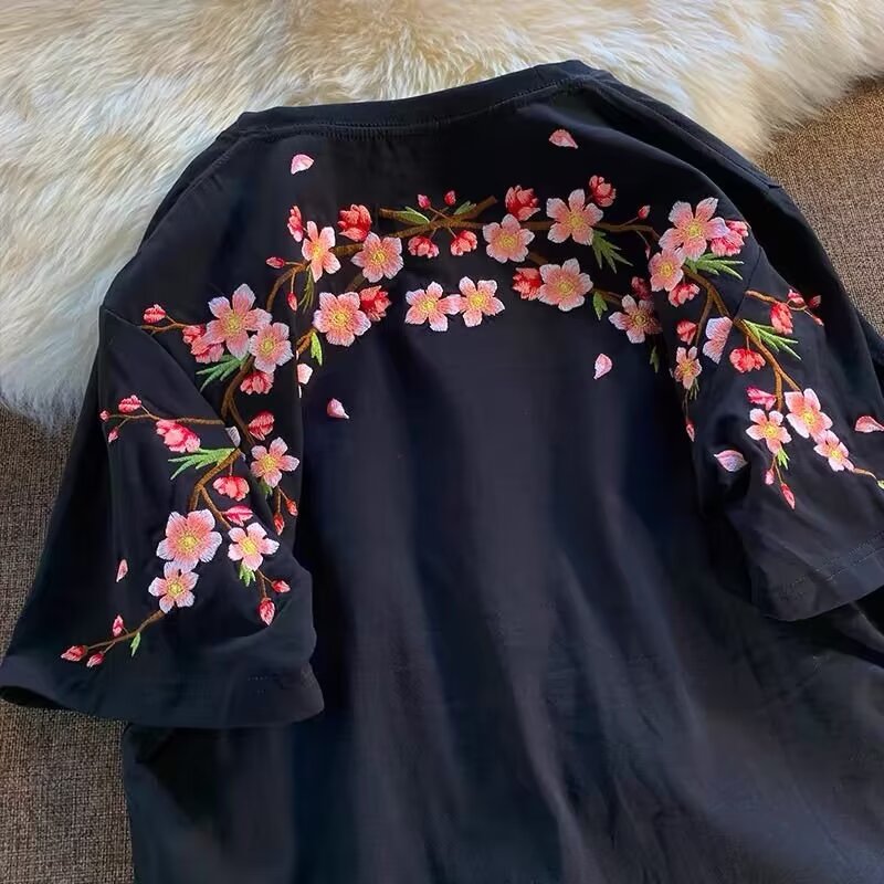 National trend embroidered plum blossom short-sleeved T-shirt for men and women summer new trendy brand loose casual couple solid color round neck top