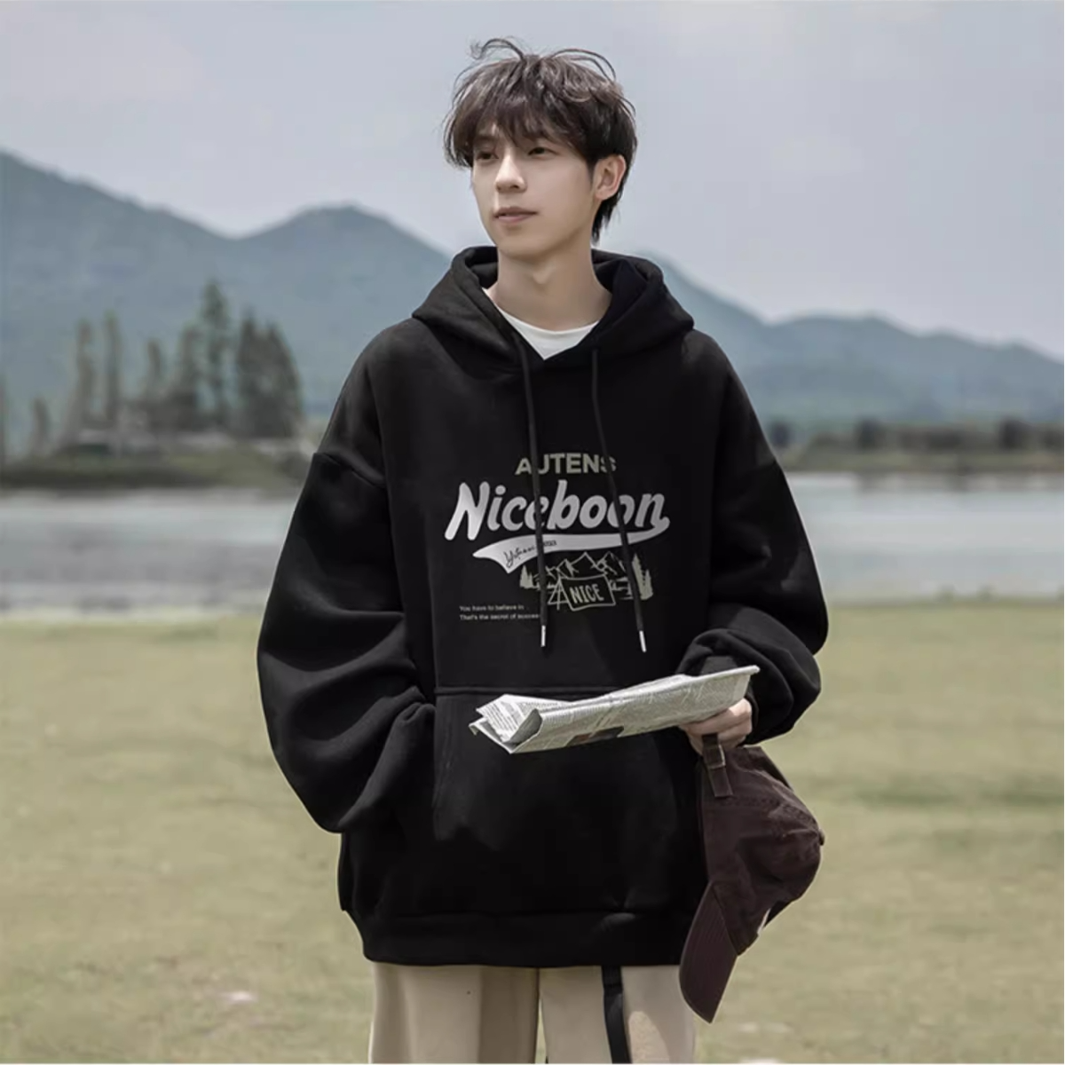 Heavy-duty spring and autumn hooded sweatshirt for men in winter, velvet and thickened, trendy American casual loose student jacket